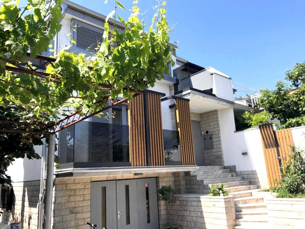 Sunny House Apartment Zambratija  Bagian luar foto